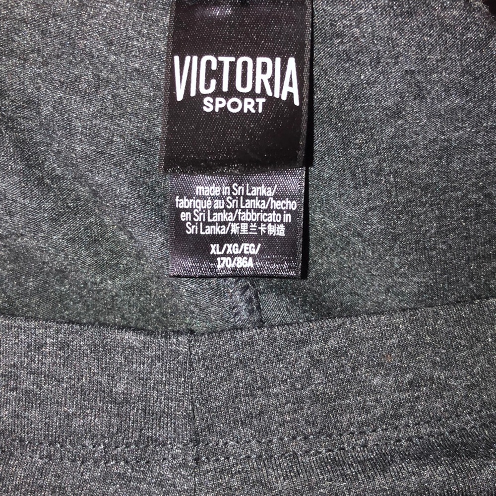 Victoria’s Secret sport leggings
